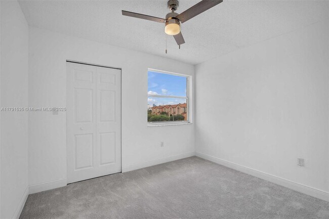 Building Photo - 1364 NW 24th Ave