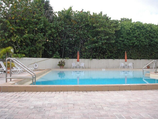 Building Photo - 8129 SW 87th Terrace