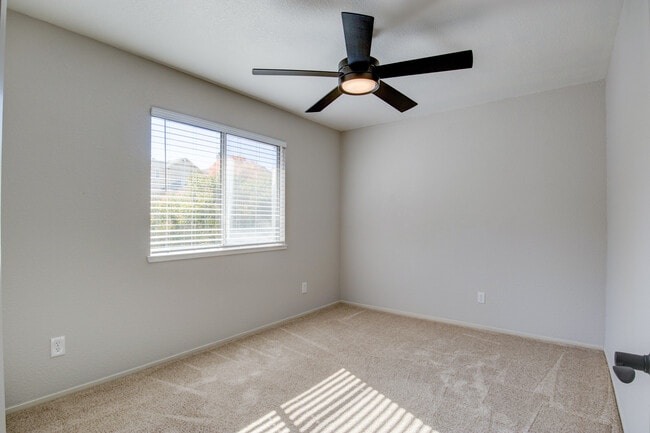 Building Photo - 9526 Victorian Wy