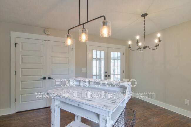 Building Photo - 3025 Blackwood Dr