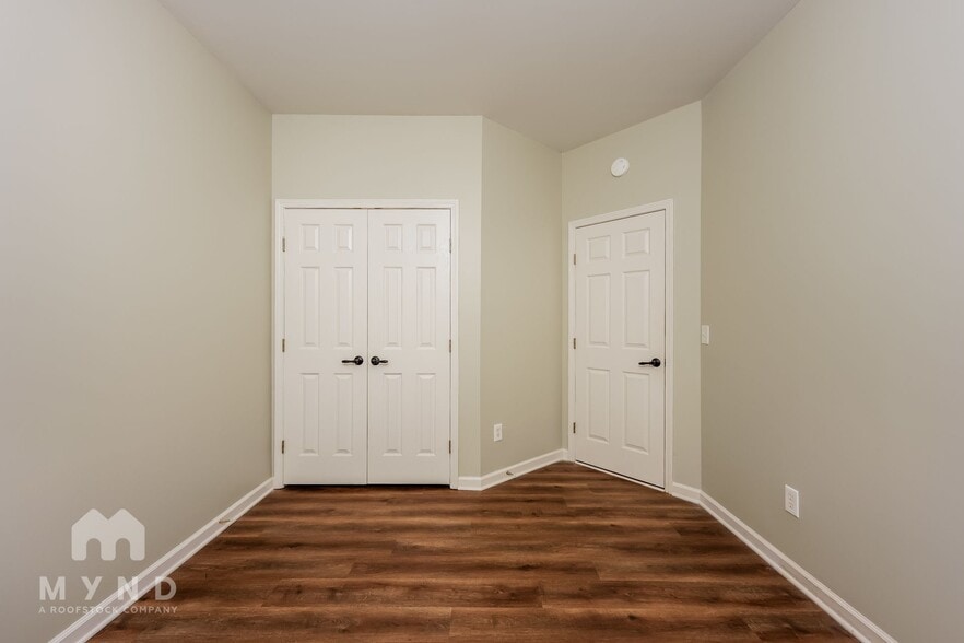 Building Photo - 325 Shelby Forest Dr
