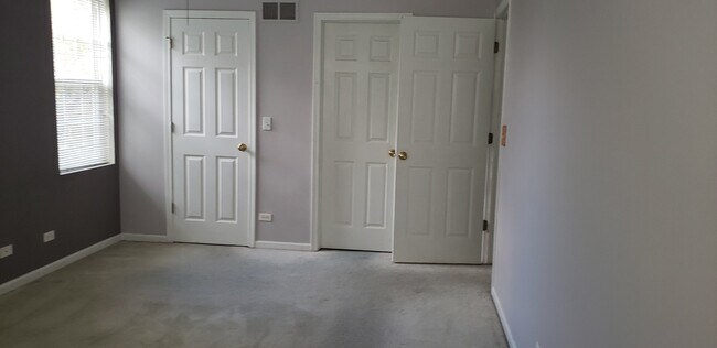 Building Photo - 124 E Bailey Rd