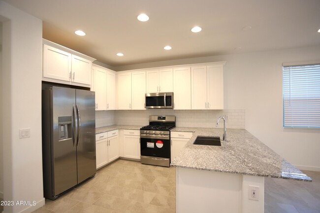 Building Photo - 9447 W Turney Ave
