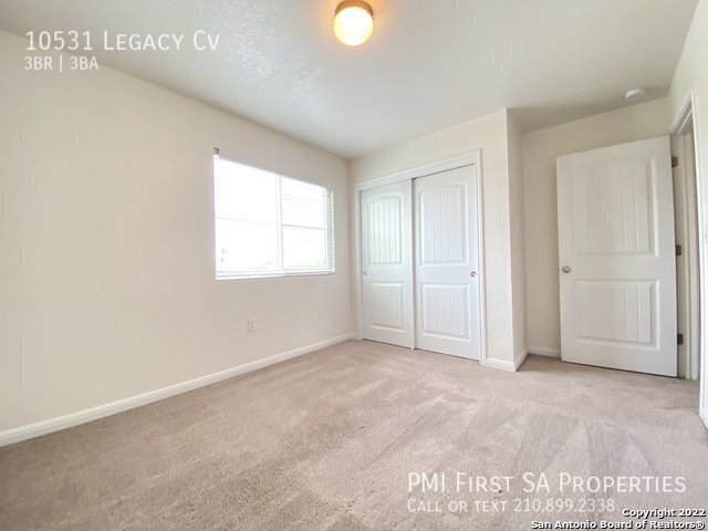 Building Photo - 10531 Legacy Cv