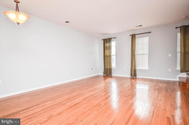 Primary Photo - 116 Moore Dr