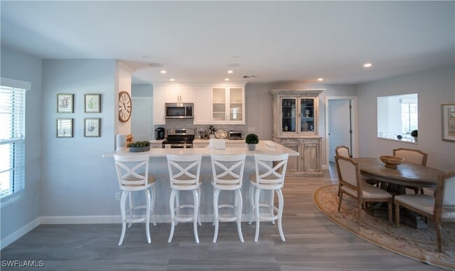 Building Photo - 911 Heron Ct