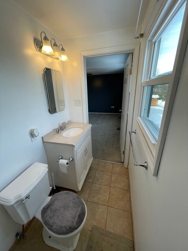 Building Photo - 120 Scottsdale Dr