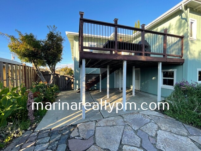 Building Photo - Welcome to this stunning 3 Bedroom 2 Bath Single Family Home in the charming town of Crockett, CA