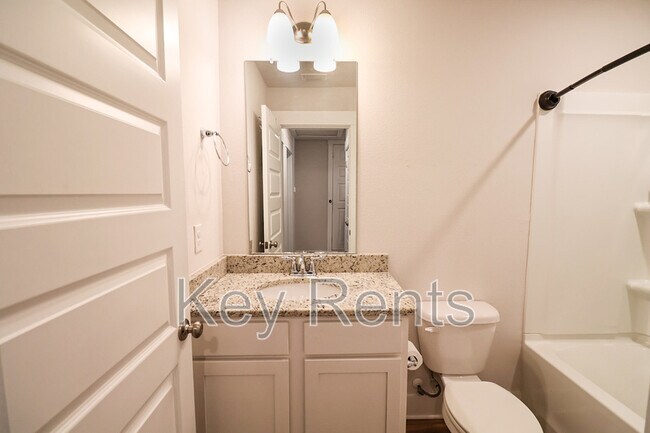 Building Photo - 1646 Iroquois Ct