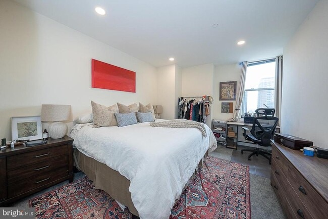 Building Photo - 111 S 15th St