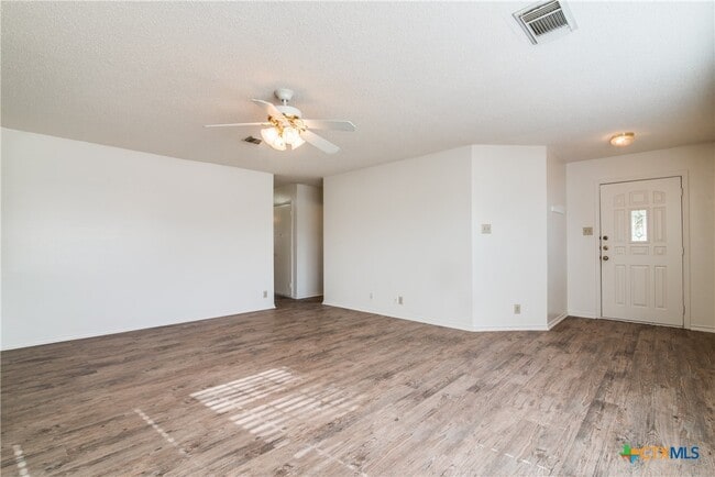 Building Photo - 1078 Stone Trail