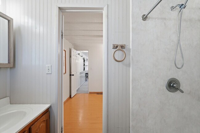 Building Photo - 2237 W Foothill St