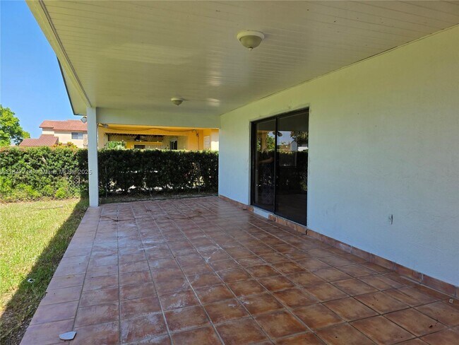 Building Photo - 10629 SW 68th Terrace