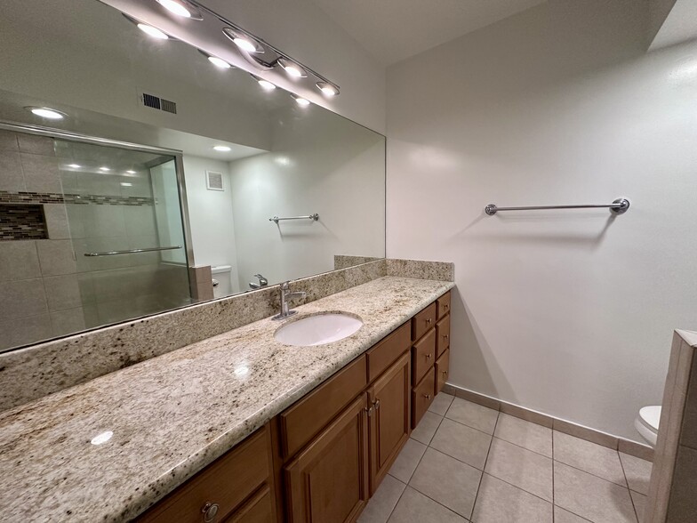 Shared bathroom - 1200 W Huntington Dr