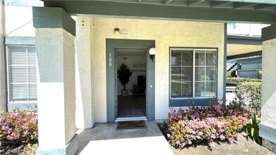 Building Photo - 18252 Parkview Ln