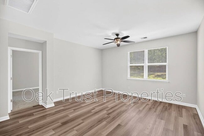 Building Photo - 216 Sarcoxie Rd