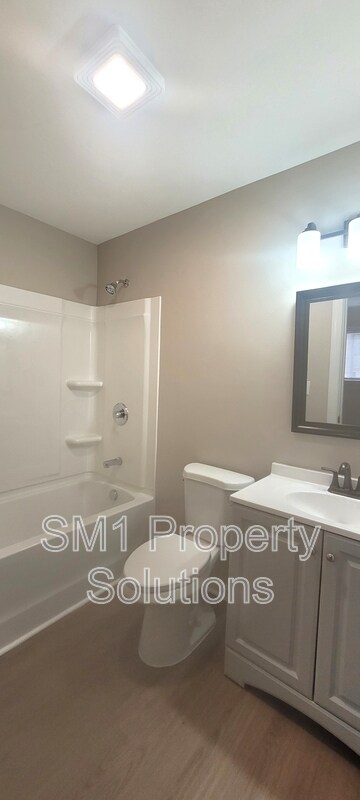 Building Photo - 2 Atlas Ct