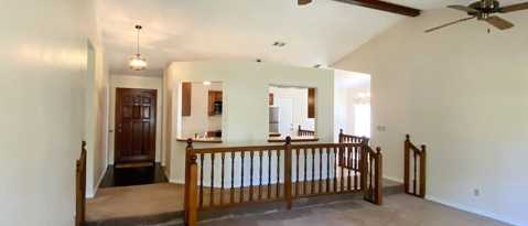 Building Photo - 128 Meadow Woods Ln