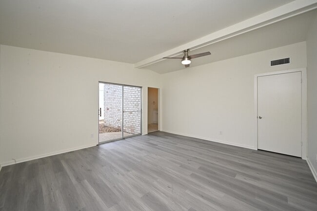 Building Photo - 14420 Westway Ln