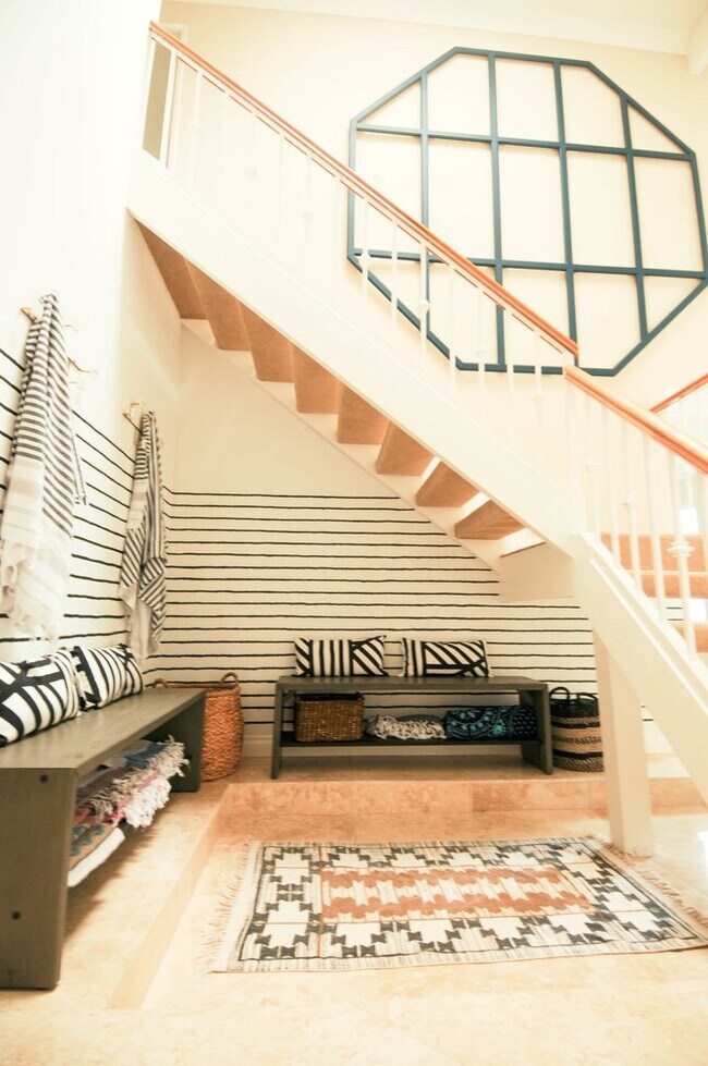 Building Photo - Furnished with Golf Course View in Laguna Niguel