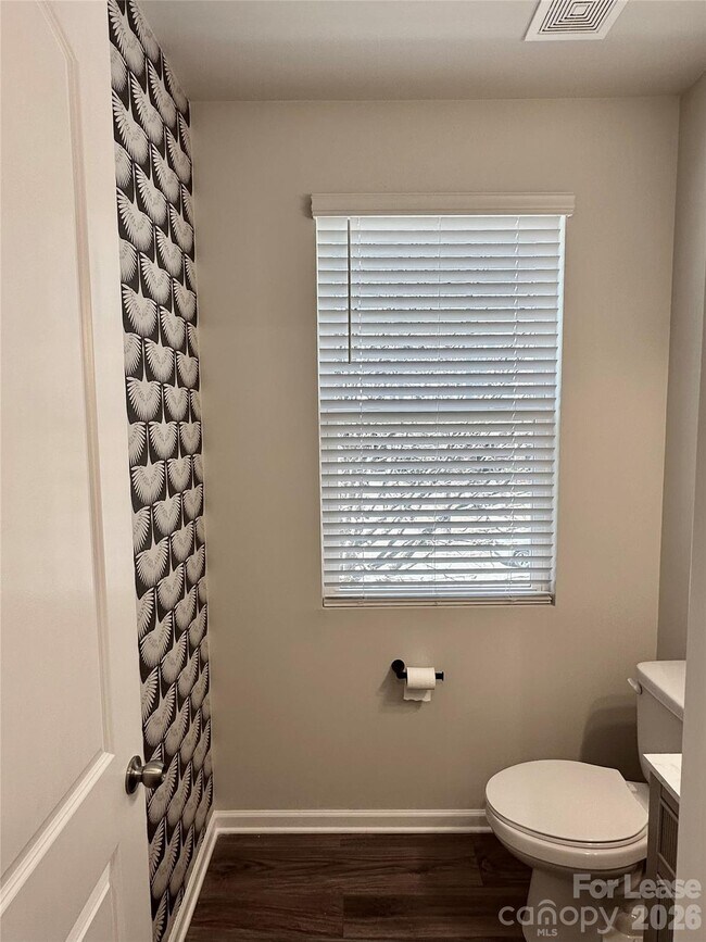 Building Photo - 16628 Summers Walk Blvd