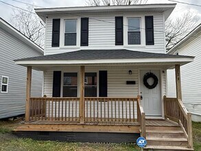 Building Photo - Updated 4 bedroom 2 bath home!