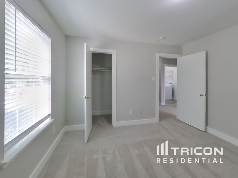Building Photo - 406 Binnacle Way