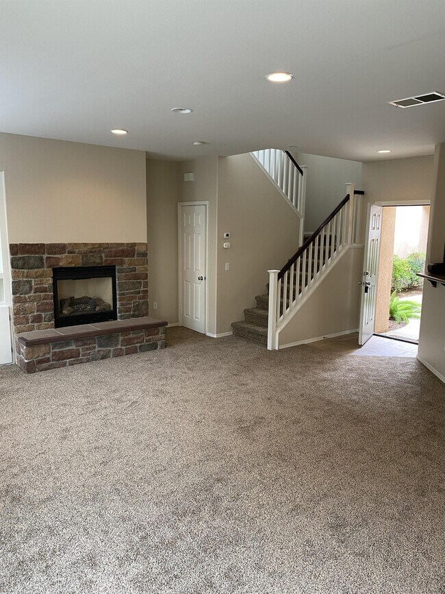 Building Photo - 36307 Cosimo Ln