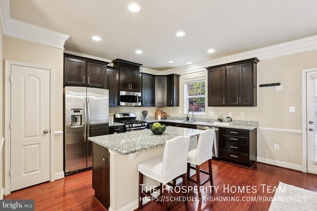 Building Photo - 9384 Rock Ripple Ln