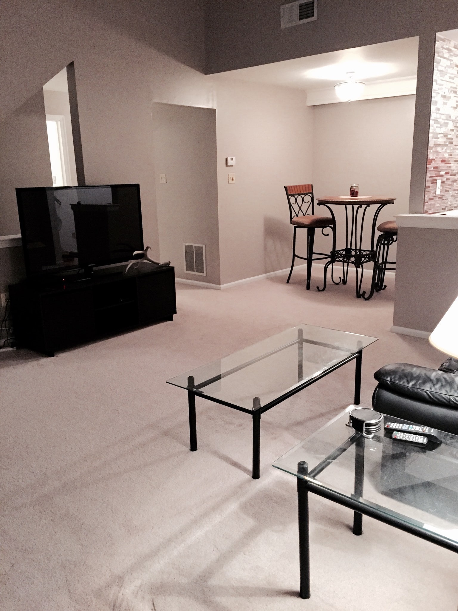 Family Room / Dining Area - 2016 Foxmeadow Dr