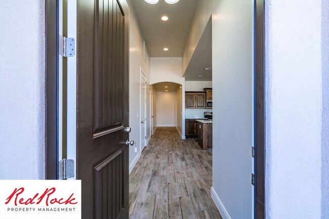 Building Photo - Single Family Home in Hurricane with an attached Casita!