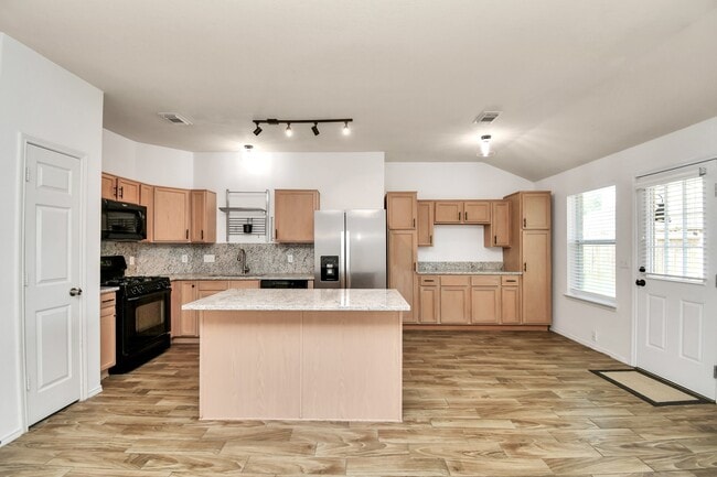 Building Photo - 10311 Caribou Cv