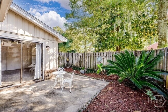 Building Photo - 10 Scuppers Ct