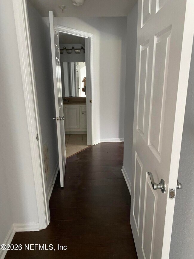 Building Photo - 10075 Gate Pkwy N