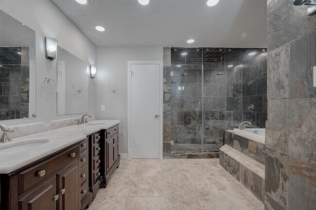 Building Photo - 919 Mockingbird Way