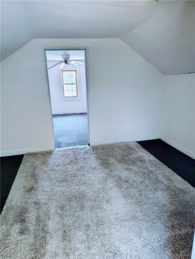 Building Photo - 14894 Trammel Mountain Rd