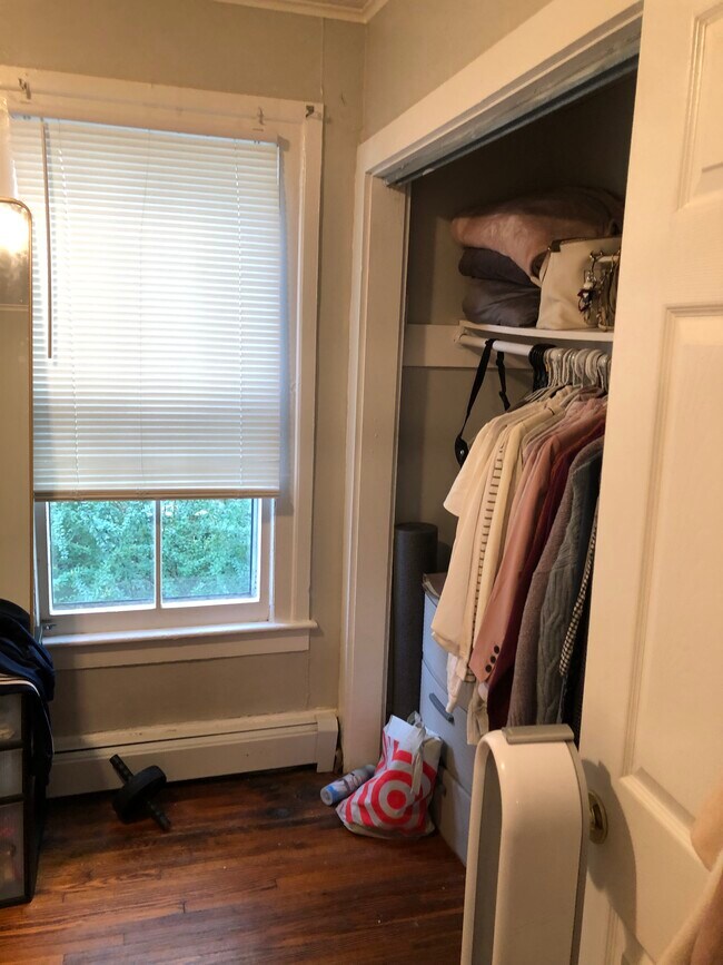 Building Photo - 126 Hudson St