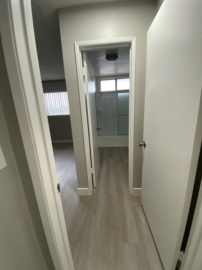 Floorplan - 925 N. Inglewood Ave.