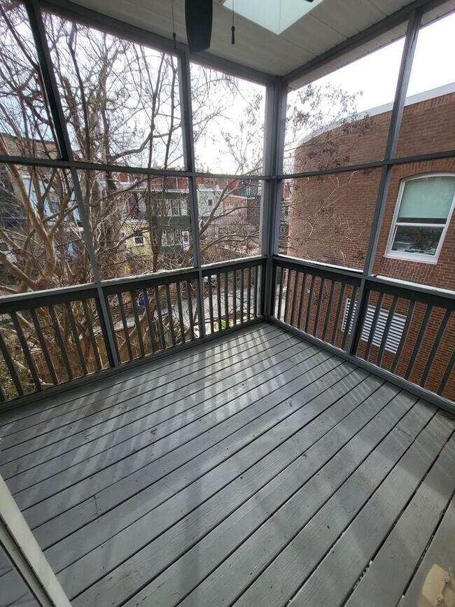 Building Photo - 2619 St Paul St