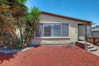 Building Photo - La Mesa Living at Its Best – Spacious Home w/Solar!