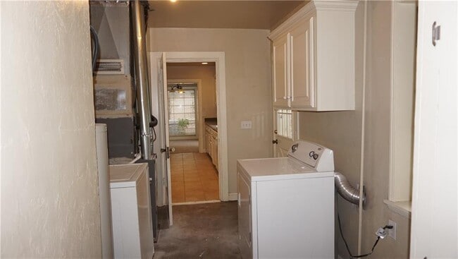 Building Photo - 1127 Glenwood Ave