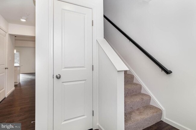 Building Photo - 8177 Haley Ct