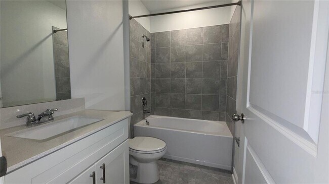 Building Photo - 1129 Deepwater Cir