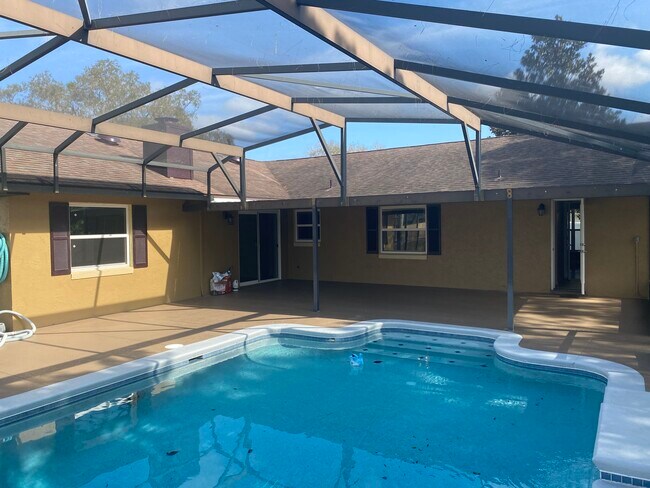 Building Photo - 109 Doe Ct