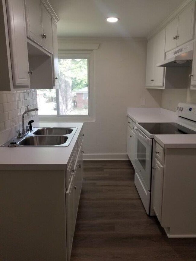 Building Photo - 1911 B Peachtree Street