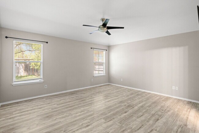 Building Photo - 12023 Sapphire River