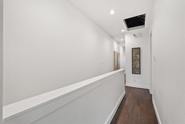 Building Photo - 2022 Thonig Rd