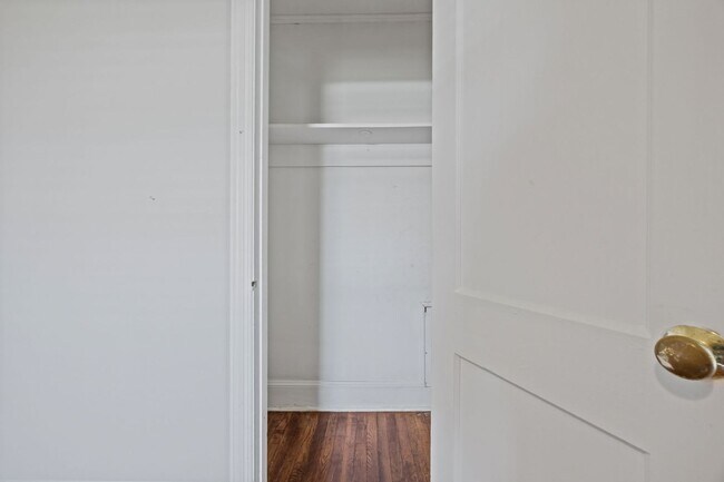 Building Photo - Duplex