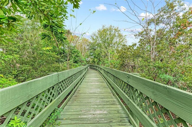 Building Photo - 232 Hidden Bay Dr