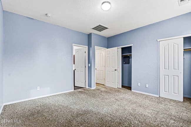 Building Photo - 4917 Ruben Soto